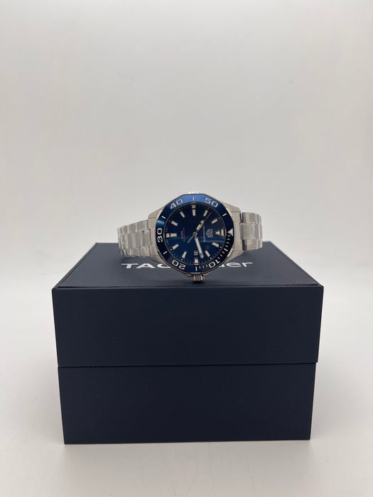 TAG Heuer Aquaracer blue dial and a matching blue bezel