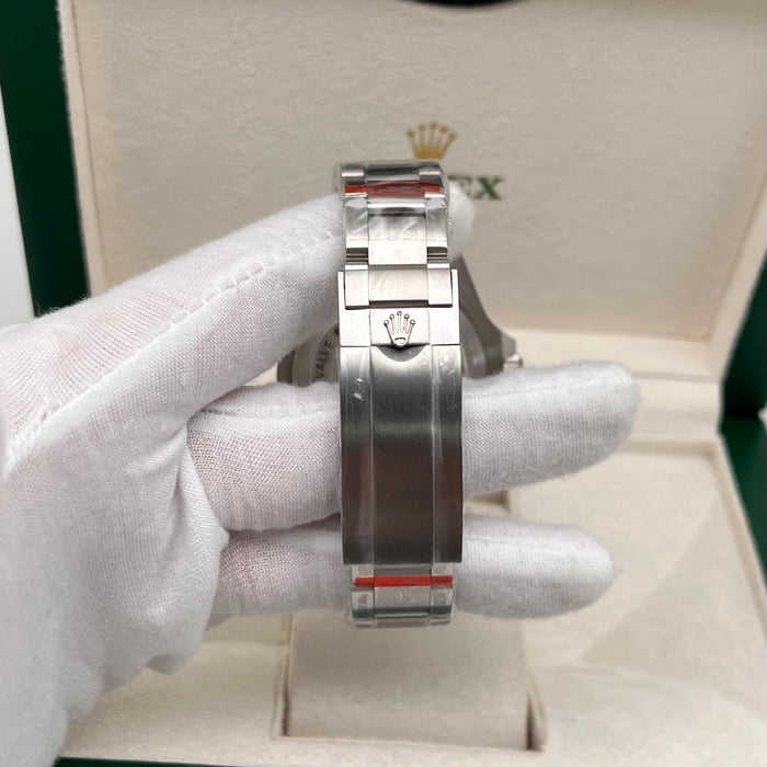 Rolex Oyster Perpetual Date Sea-Dweller
