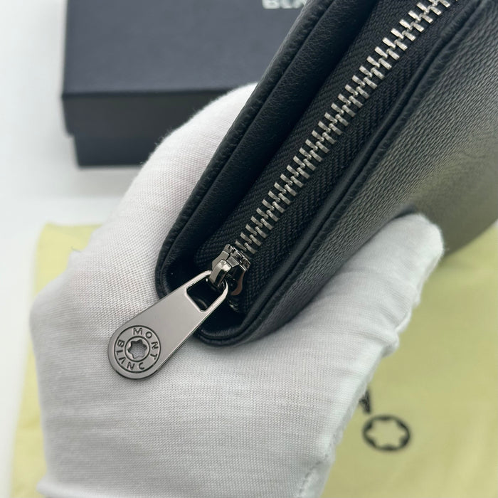 Montblanc Meisterstück Soft Grain zip Real Leather Wallet. (Montblanc Collection)