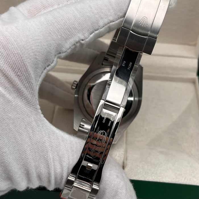 Rolex Oyster Perpetual Silver Dial  (5A+)