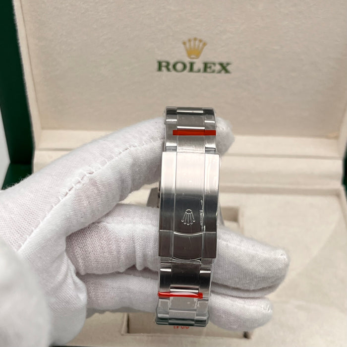 Rolex Oyster Perpetual Silver Dial  (5A+)