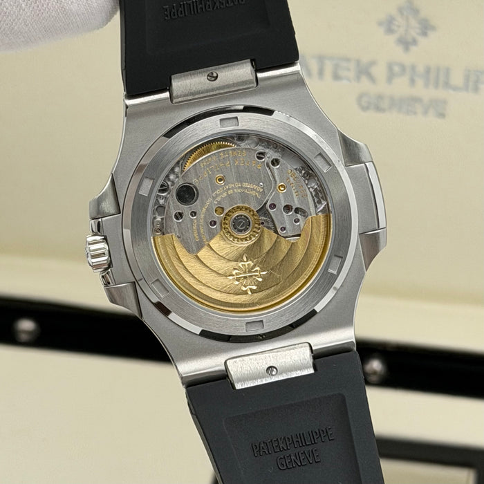 Patek Philippe Nautilus Self-Winding   5711/1A- Swiss Super Clone