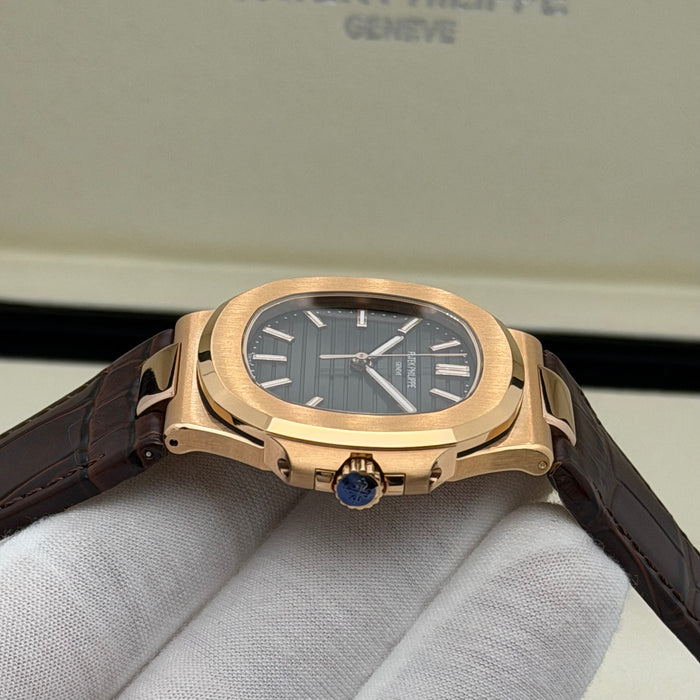 Patek Philippe Nautilus Self-Winding Rose Gold 5711R-001 - Swiss Super Clone