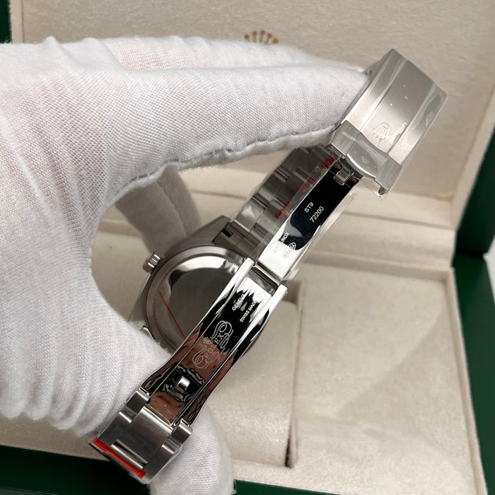 Rolex Oyster Perpetual Silver Dial  (5A+)