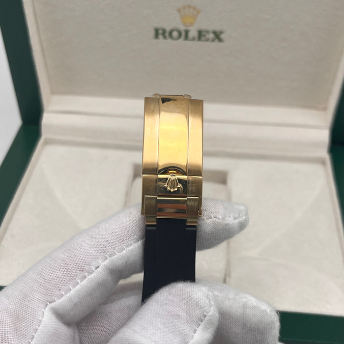 Rolex Yacht-Master 40mm – Gold & Oysterflex (5A+)