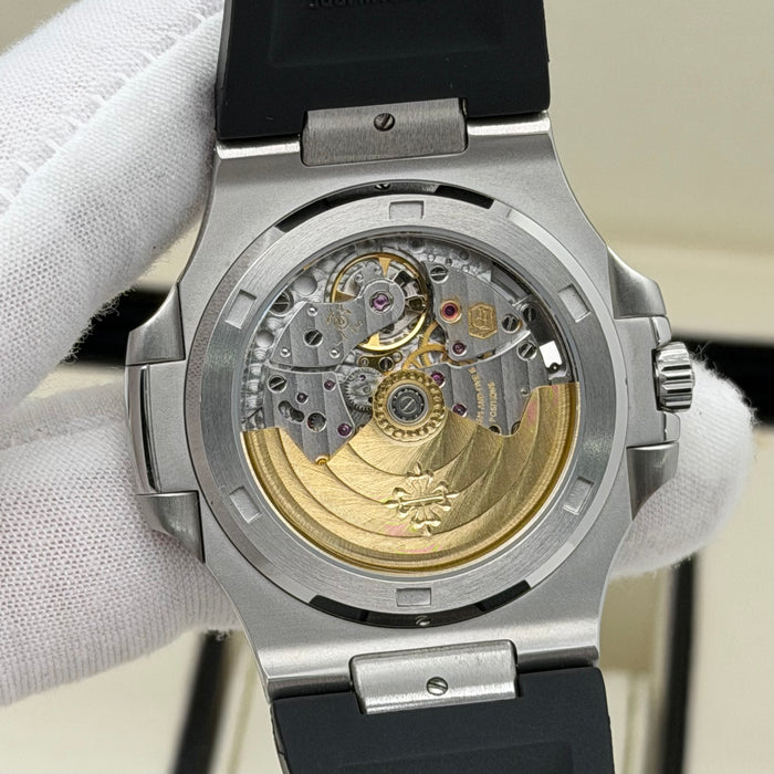 Patek Philippe Nautilus Self-Winding   5711/1A- Swiss Super Clone
