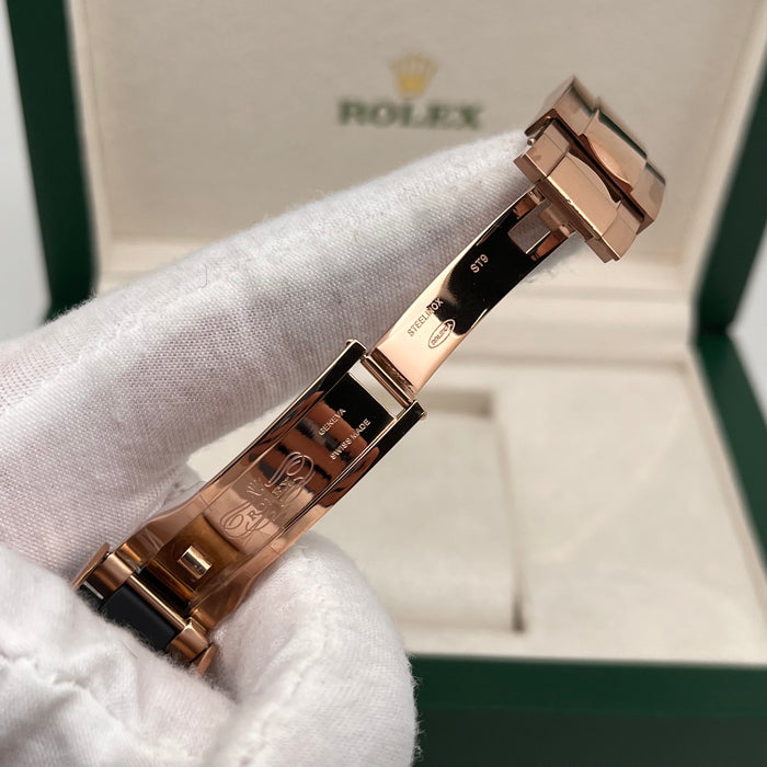 Rolex Daytona Leather  Watch Band Rubber RoseGold Dial 40mm (5A+)