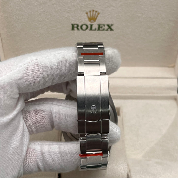 Rolex Oyster Perpetual Silver Dial  (5A+)