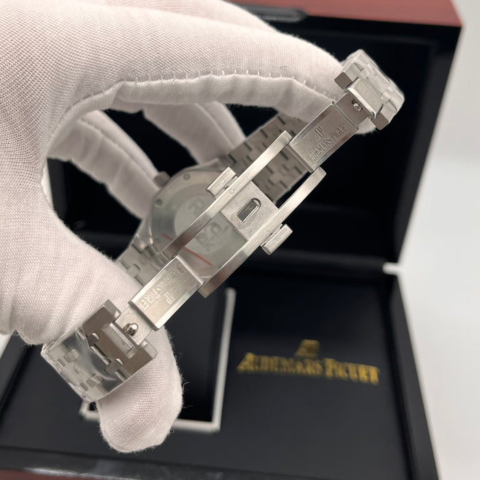Audemars Piguet Royal Oak 33mm Stainless Steel / Green dial