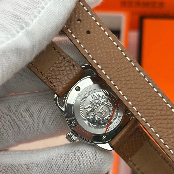 Arceau Silver in Steel Brown Leather
Strap