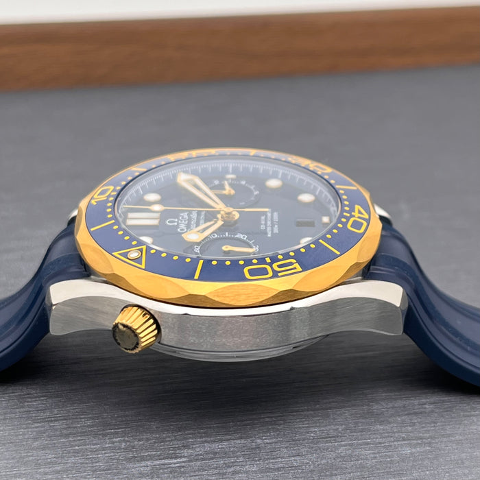Omega Seamaster Diver 300M 44mm Chronograph in two-tone steel and yellow gold on a blue rubber strap Swiss Super Clone