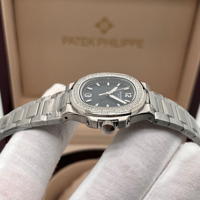 Patek Philippe Nautilus-Style Stainless Steel 33MM Watch – Navy Blue Dial