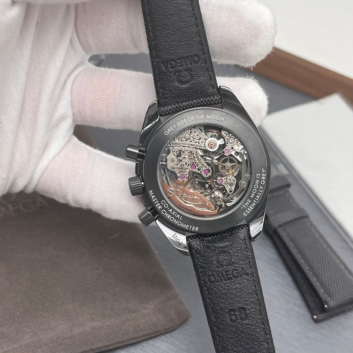Omega Speedmaster Dark Side of the Moon Apollo 8 Swiss Super Clone