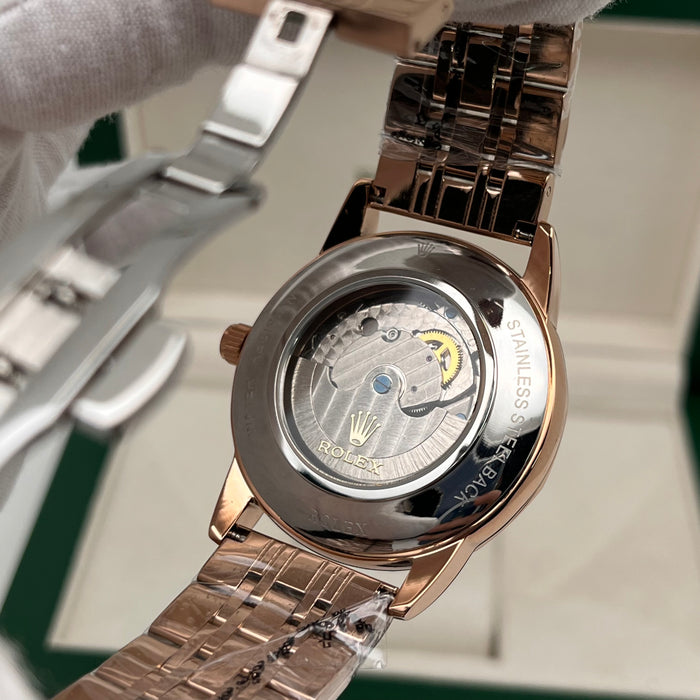 Rolex Cellini automatic watch rose gold case and a black dial with diamond