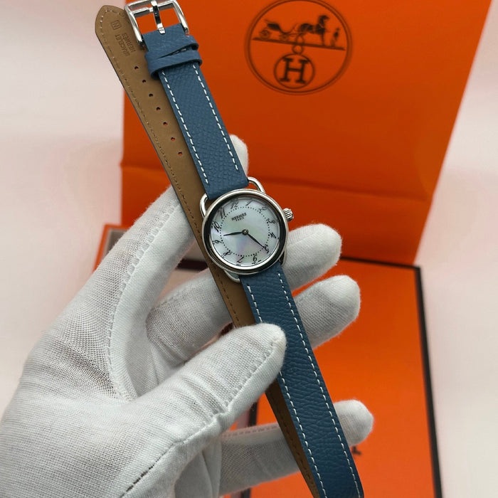 Arceau Navy Blue Leather Strap
Watch