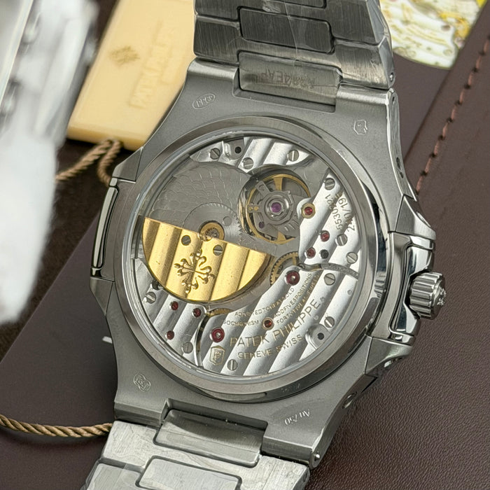Patek Philippe Nautilus annual calendar Blue dial and integrated moon phase sub-dial Swiss Super Clone