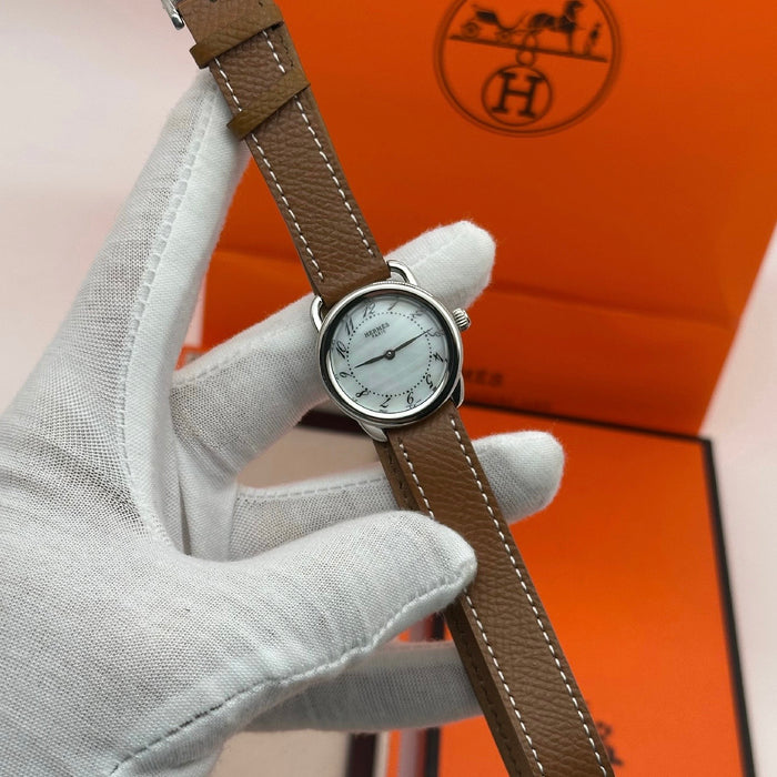 Arceau Silver in Steel Brown Leather
Strap