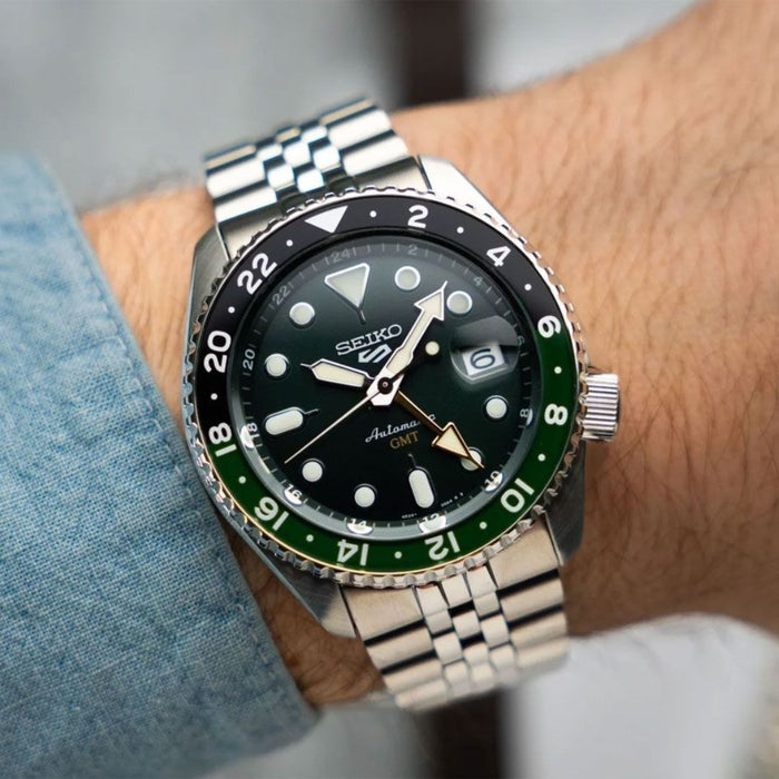 Seiko 5 Sports SKX GMT Diver Bi-Color Green Dial Stainless Steel SSK035K1 - Authentic