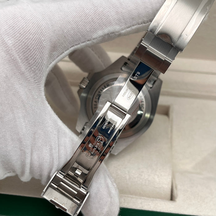 Rolex Oyster Perpetual Date Sea-Dweller