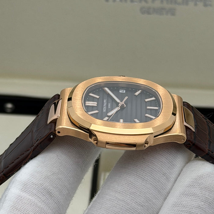 Patek Philippe Nautilus Self-Winding Rose Gold 5711R-001 - Swiss Super Clone