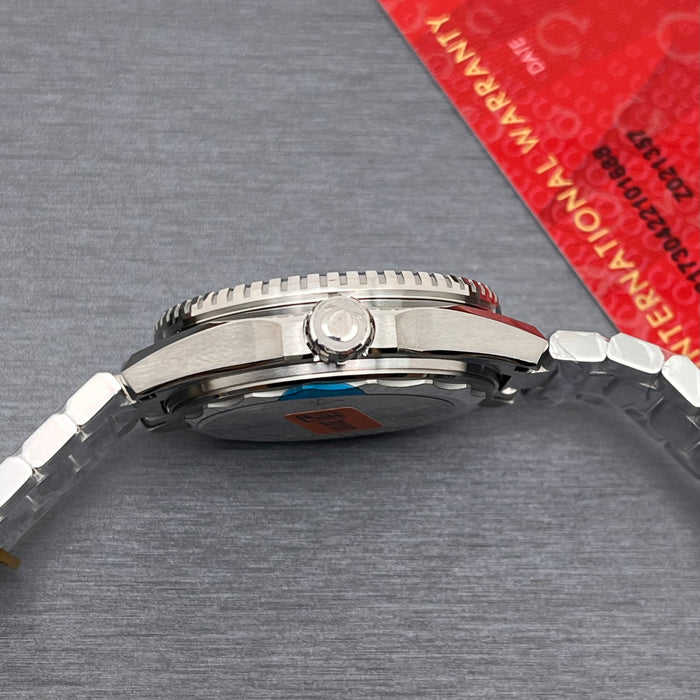 Omega Seamaster Planet Ocean 600M black ceramic bezel and a stainless steel bracelet Swiss Super Clone
