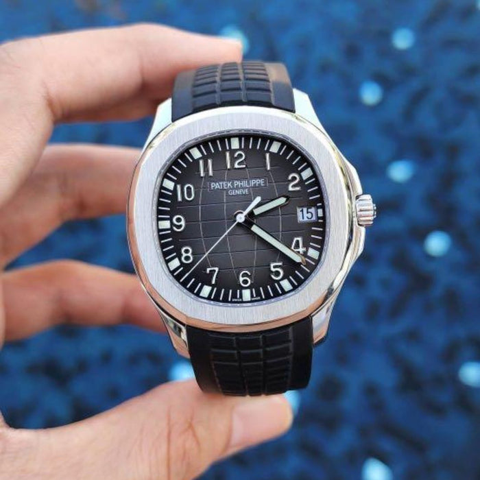 Patek Philippe  Aquanaut 42mm Automatic