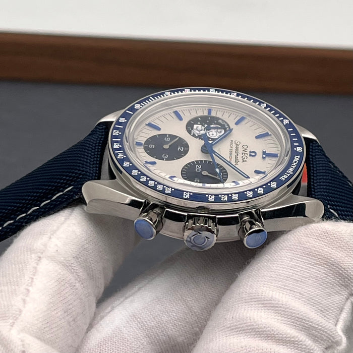 Omega Speedmaster "Silver Snoopy Award” Swiss Super Clone