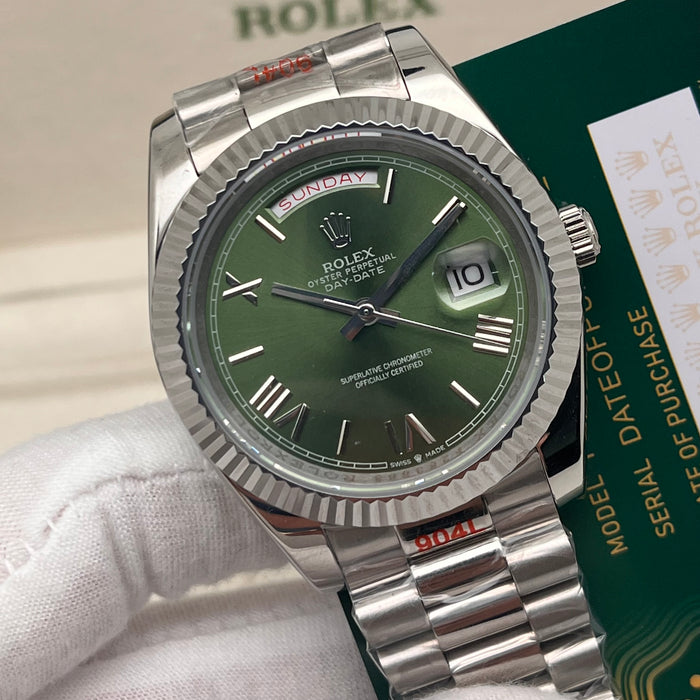 Rolex Oyster Perpetual Day-Date 40 olive green sunray dial
