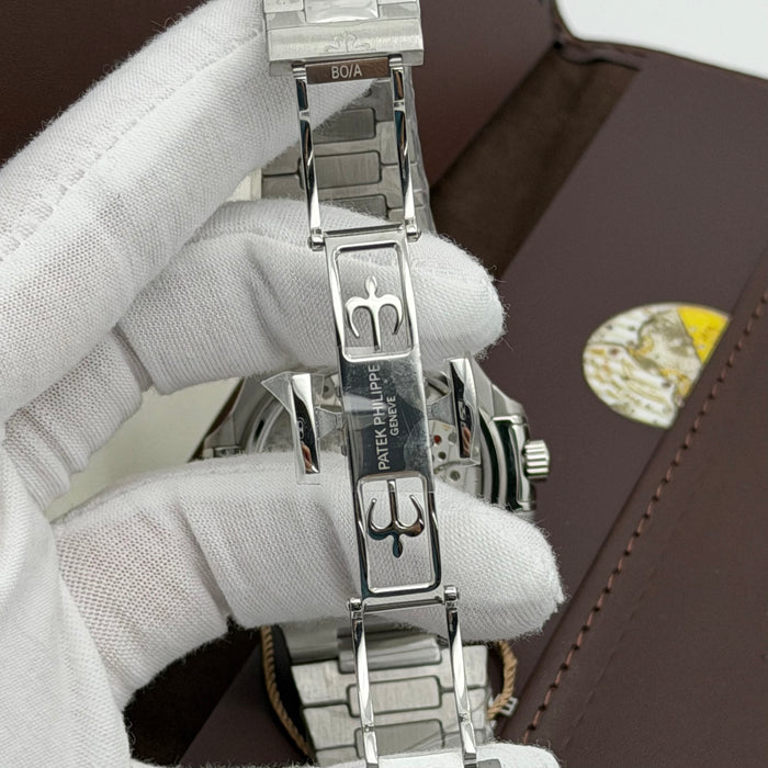 Patek Philippe Nautilus annual calendar dark ribbed dial and integrated moon phase sub-dial Swiss Super Clone