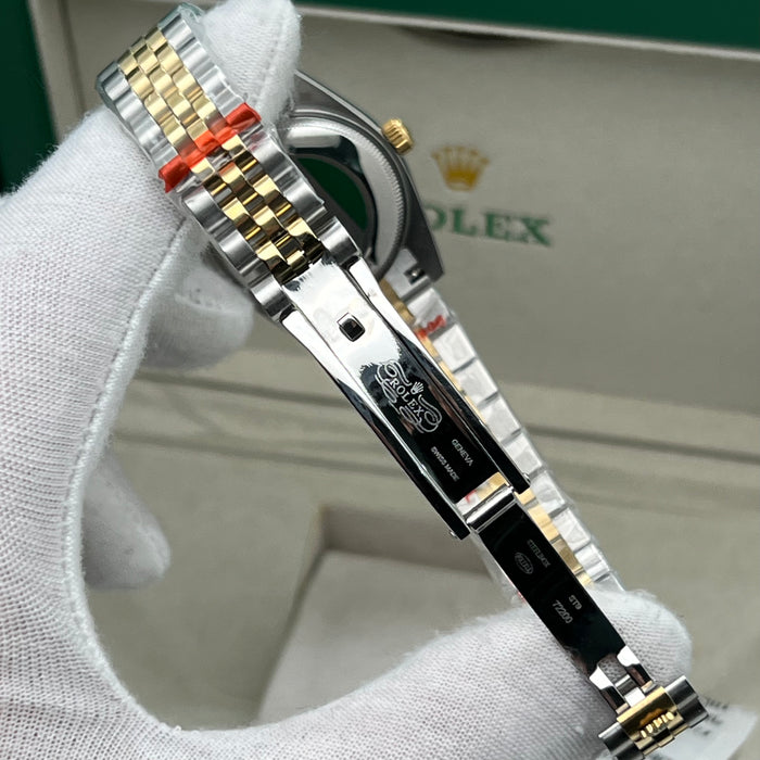 Rolex Lady Datejust Blue Dial Diamond Bezel 31MM - Jubilee Bracelet (5A+)