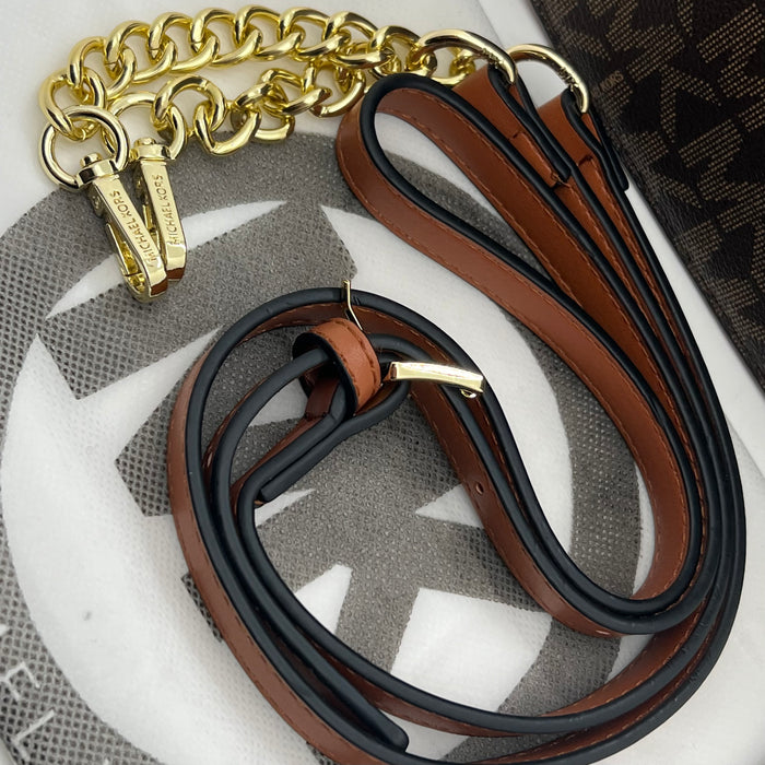 Michael Kors Monogram Crossbody Bag – Premium Everyday Luxury (2 Colors)