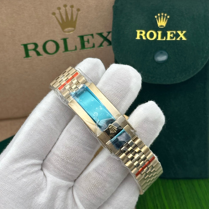 Rolex GMT-Master II – Yellow Gold with Meteorite-Style Dial (Ref. 126718GRNR, Custom Dial) (5A+)