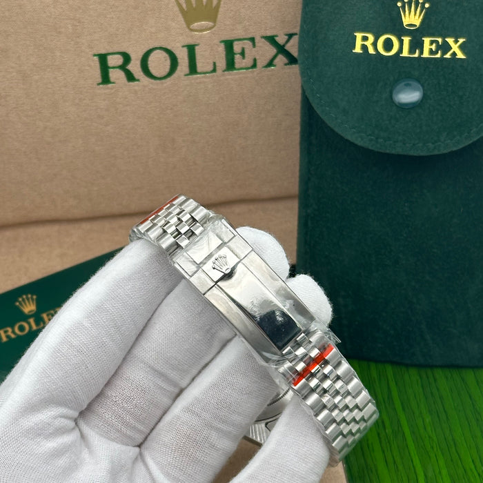Rolex GMT-Master II “Black & Gold Meteorite Dial” – Stainless Steel (Ref. 126713GRNR) (5A+)