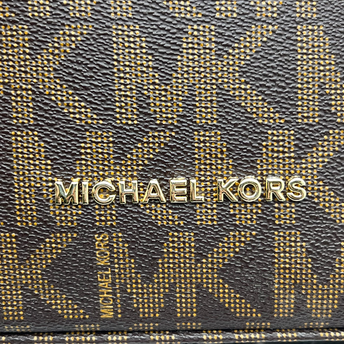 Michael Kors Crossbody Bag – Minimal Everyday Luxury