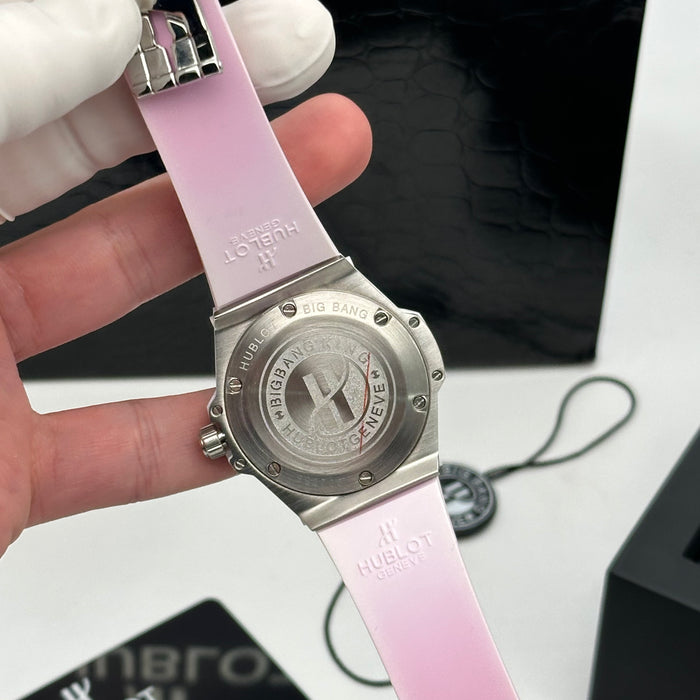 Hublot Classic Fusion Ladies Automatic – Red Rubber Strap & Pink Crystal Bezel
