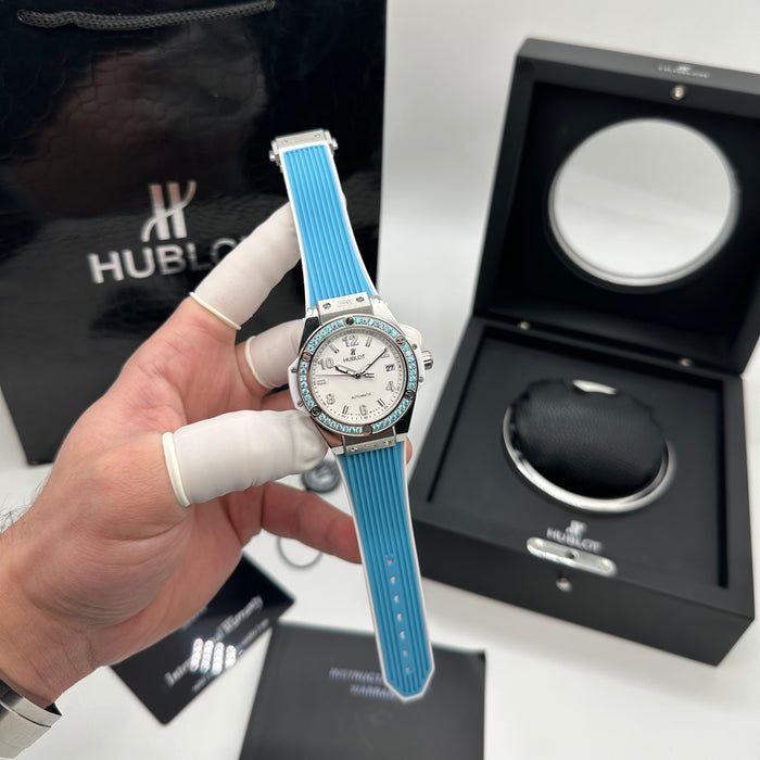 Hublot Big Bang Ladies Automatic – Blue Rubber Strap with Crystal Bezel