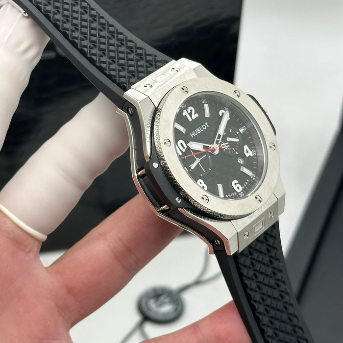 Hublot Big Bang Chronograph – Black Dial | Silver Case & Black Rubber Strap