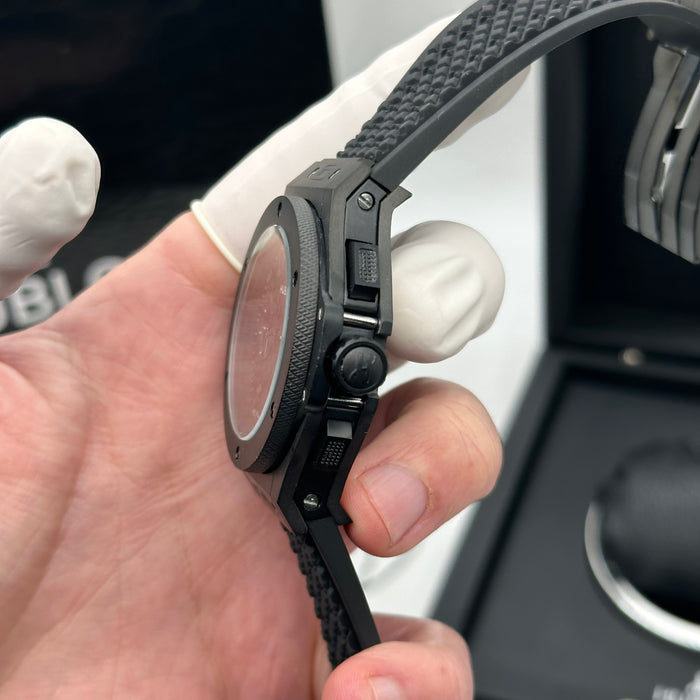 Hublot Big Bang Chronograph – All Black | Black Case & Black Rubber Strap