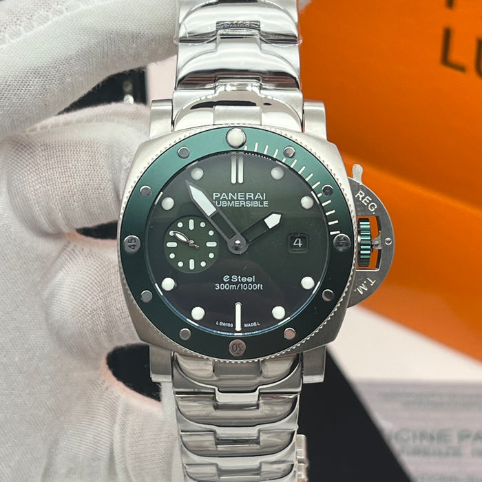 Panerai Submersible eSteel Green Dial Stainless Steel 44MM Watch