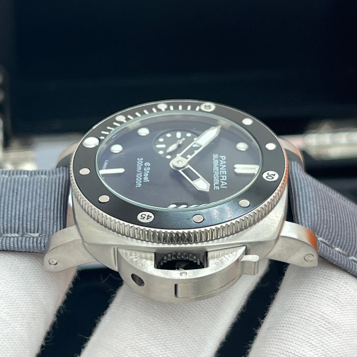 Panerai Submersible eSteel Black Dial Luxury Diver 44MM Watch