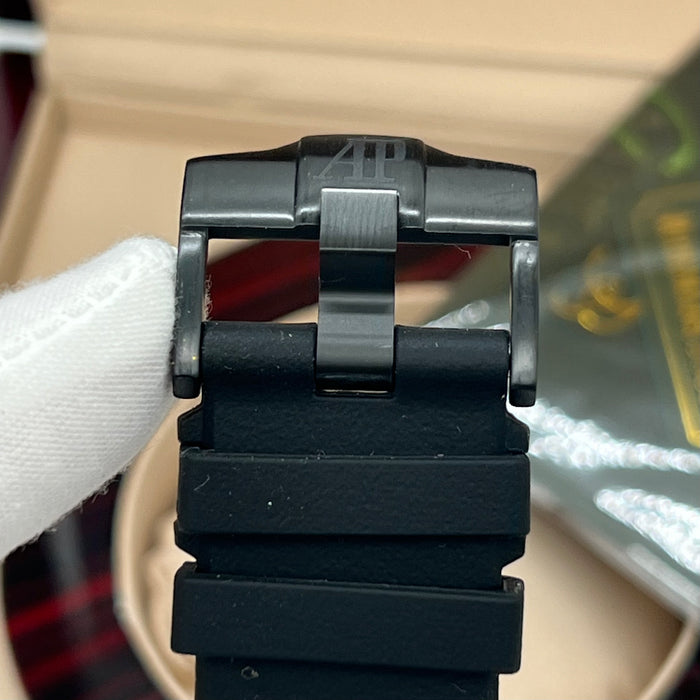 Audemars Piguet Royal Oak Offshore Diver Chronograph – All-Black Ceramic Aesthetic