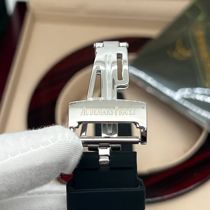 Audemars Piguet Royal Oak Selfwinding – Silver "Grande Tapisserie" Dial