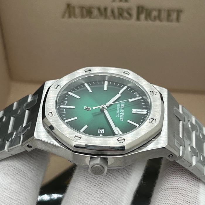 Audemars Piguet Royal Oak "Jumbo" Extra-Thin – Smoked Green Dial