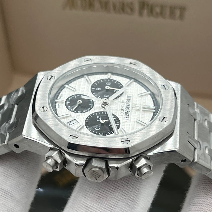 Audemars Piguet Royal Oak Chronograph 41mm – Silver & Black "Panda" Dial