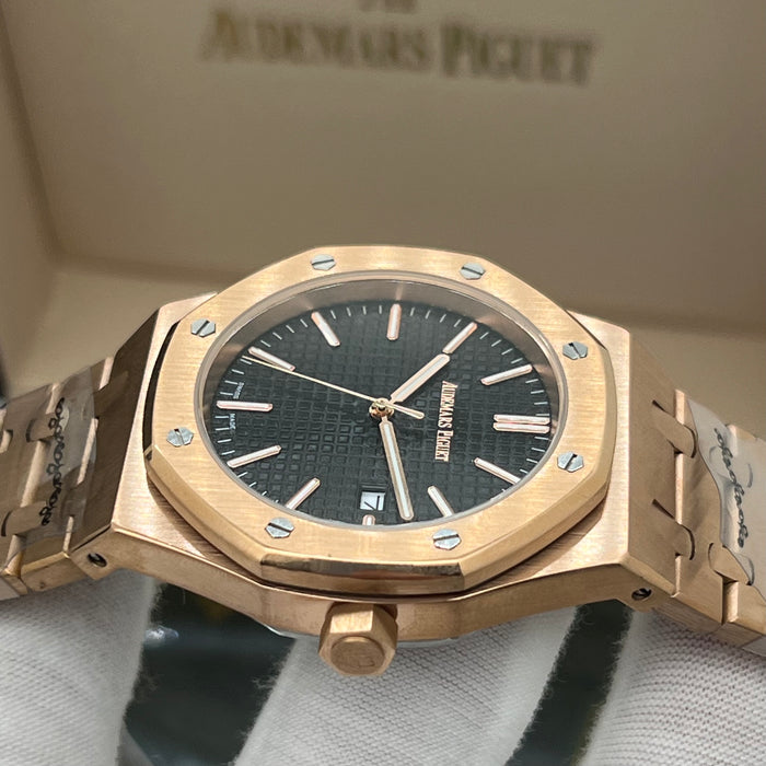 Audemars Piguet Royal Oak Selfwinding 41mm – Gold & Black Dial