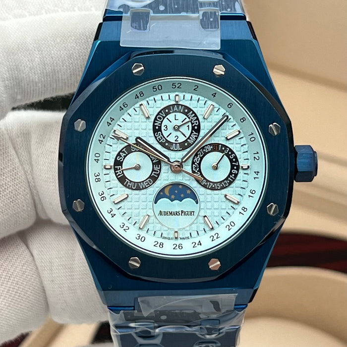 Audemars Piguet Royal Oak Offshore Diver – White "Méga Tapisserie" Dial