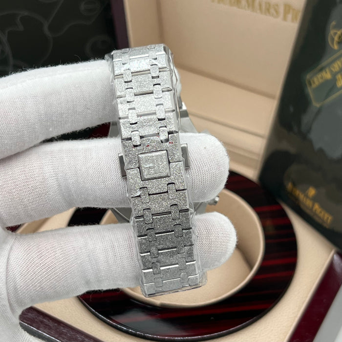 Audemars Piguet Royal Oak Frosted Chronograph Arabic Dial – Silver Edition