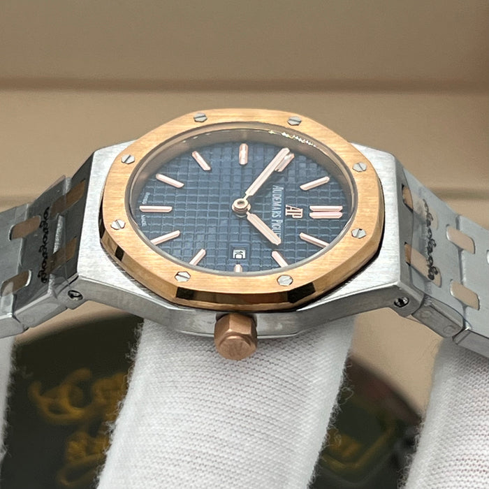 AUDEMARS PIGUET ROYAL OAK SELFWINDING TWO-TONE 33MM | BLEU NUIT DIAL