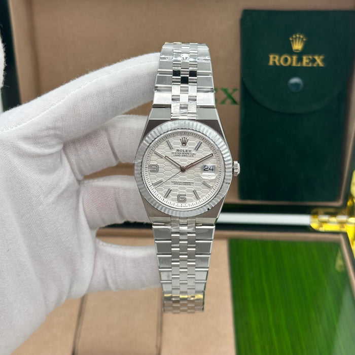 Rolex Oyster Perpetual Land-Dweller 41mm – Silver Textured Dial