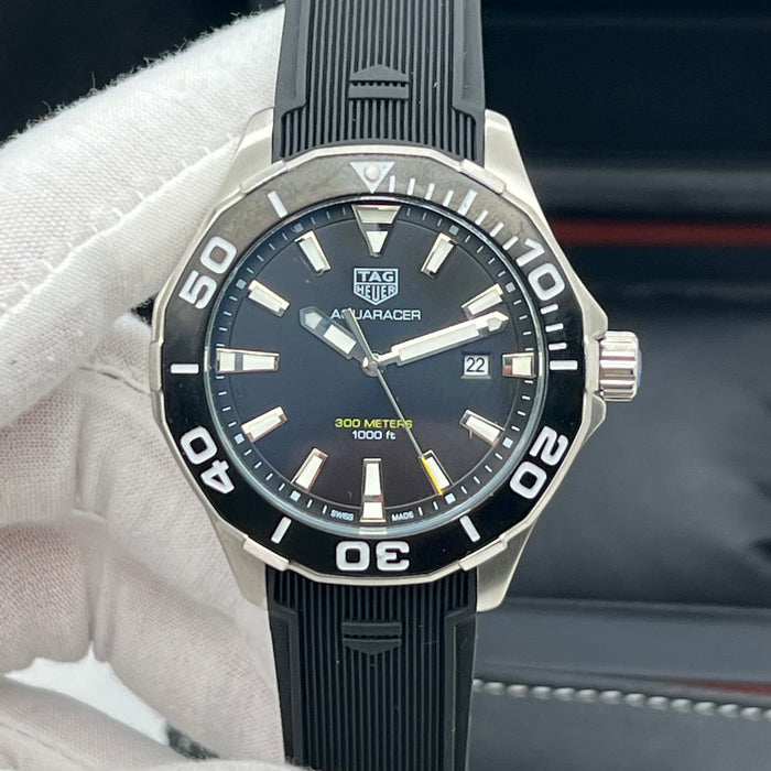 TAG Heuer Aquaracer Quartz 43mm 300M - Black Rubber Strap